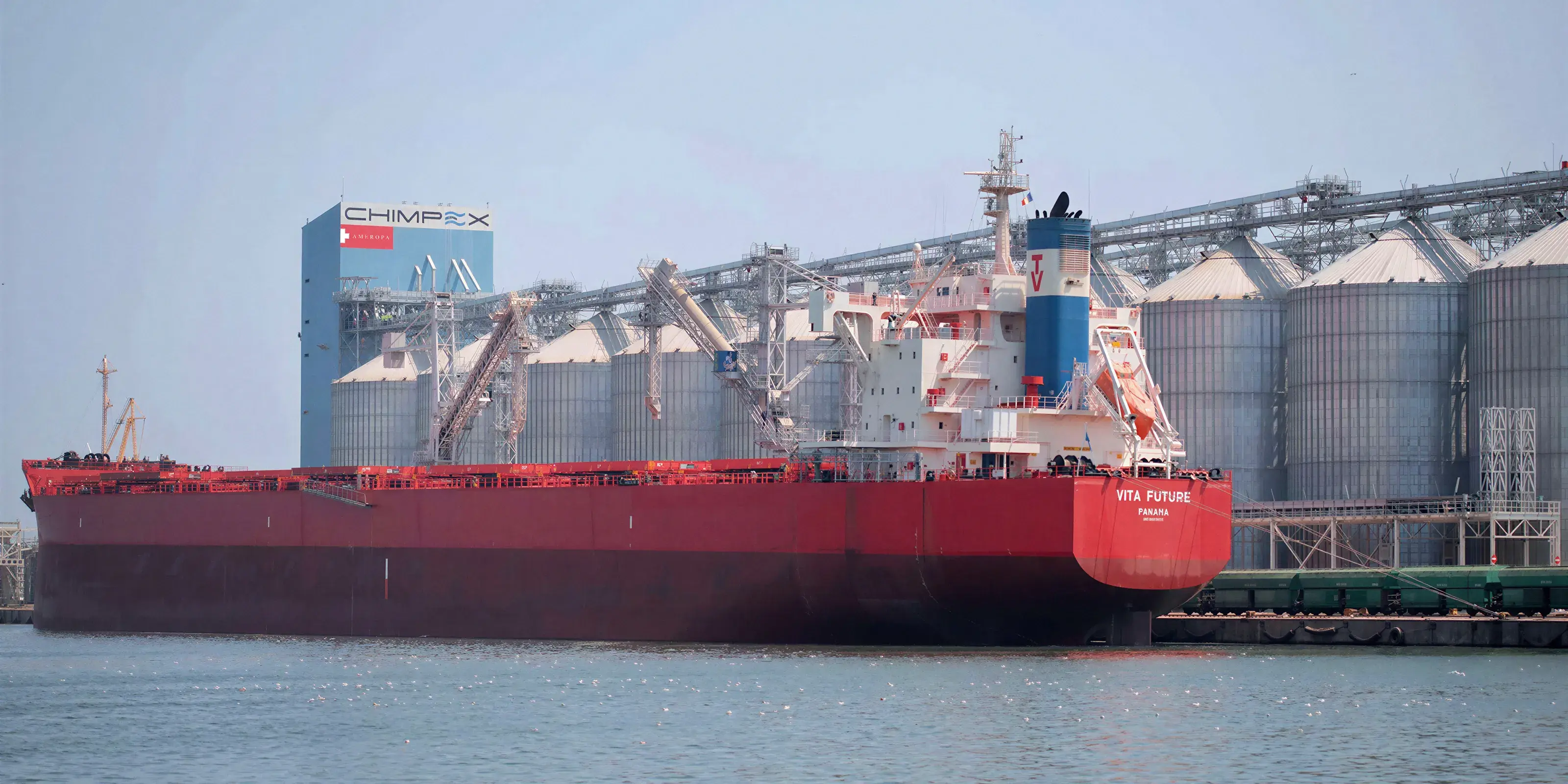 Chimpex-Port_view-wide